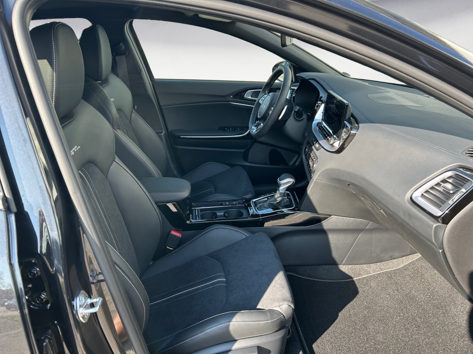 Kia - Xceed 1.5 GT-Line LEDER