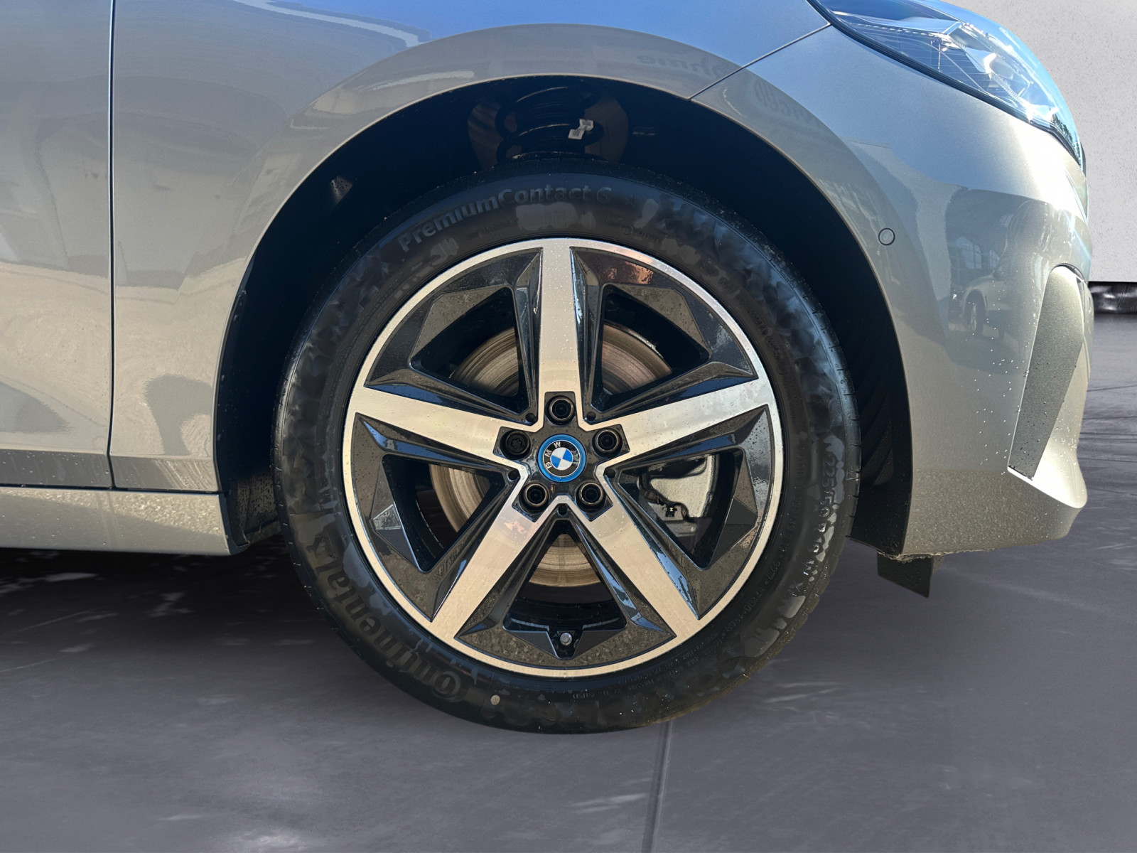 BMW - 230e xDrive Active Tourer