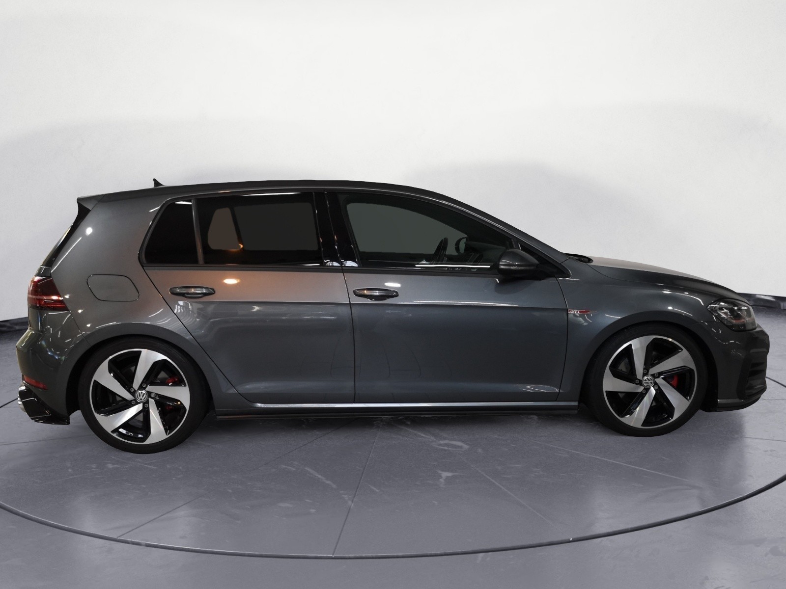 Volkswagen - Volkswagen Golf GTI