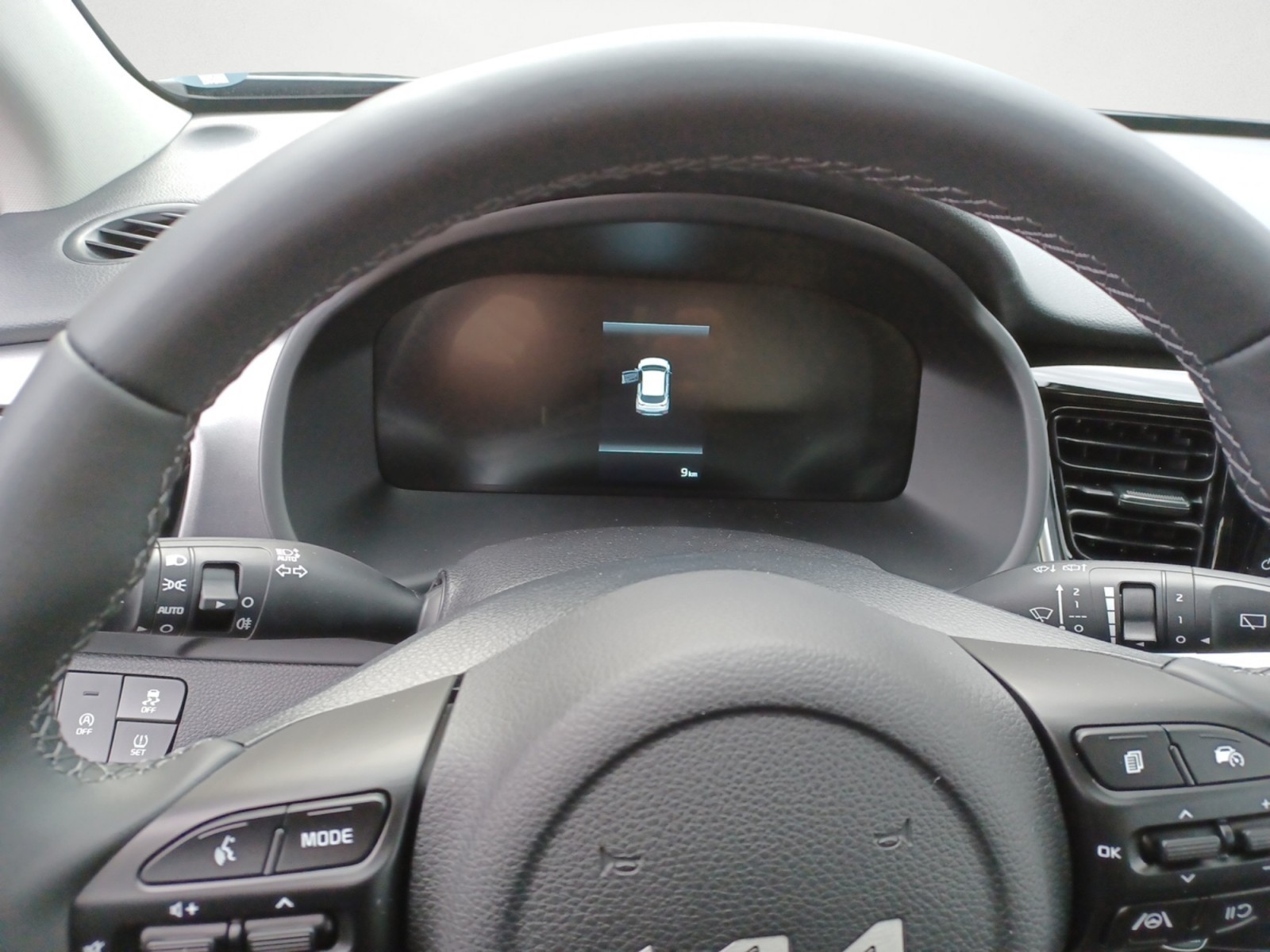 Kia - Stonic 1.2 Vision STD/LED