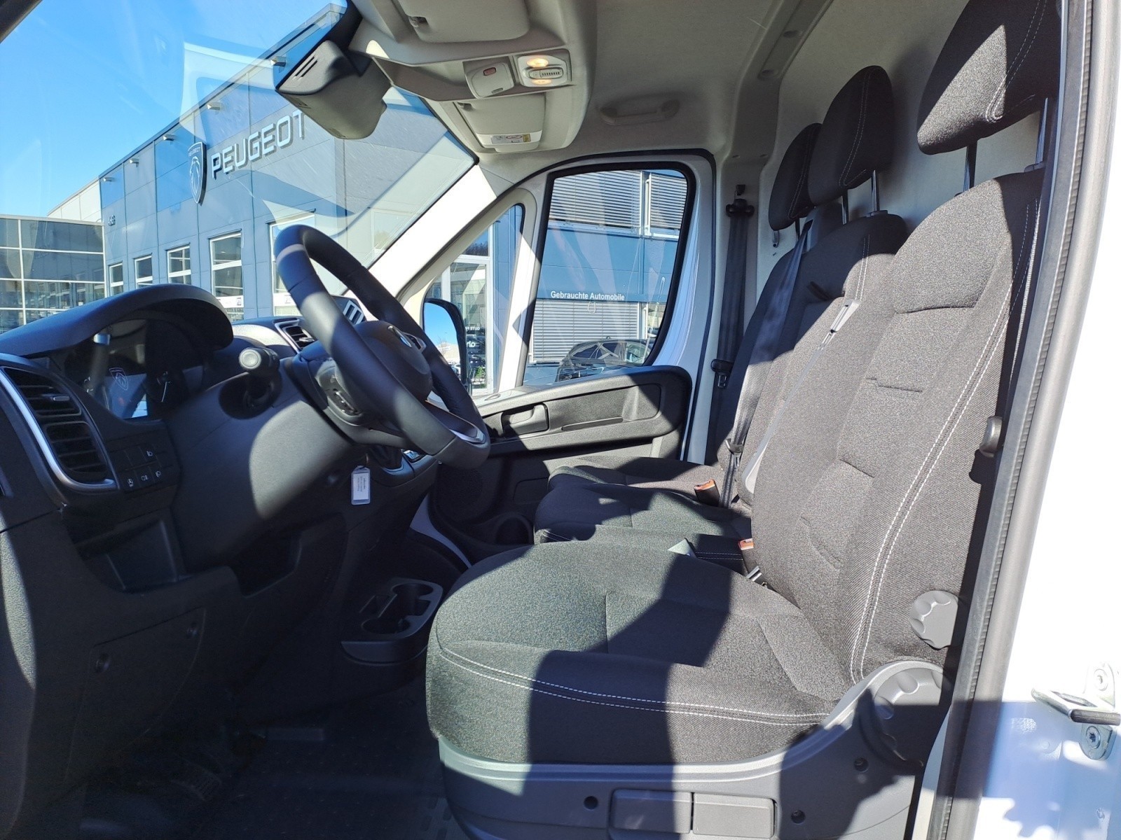 Peugeot - BOX.KW 335 L2H2 BlueHDi 180AT