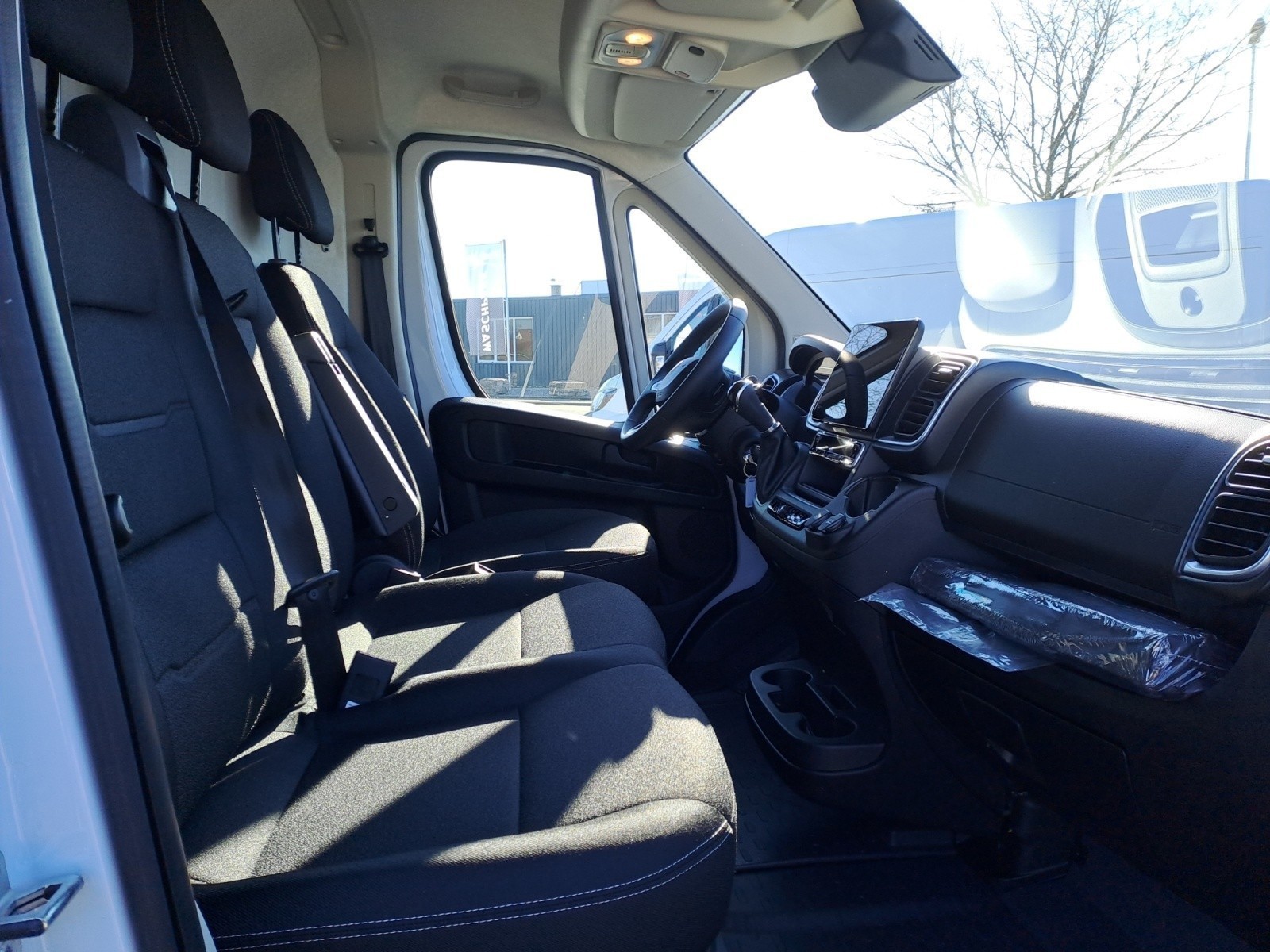 Peugeot - BOX.KW 335 L2H2 BlueHDi 180AT