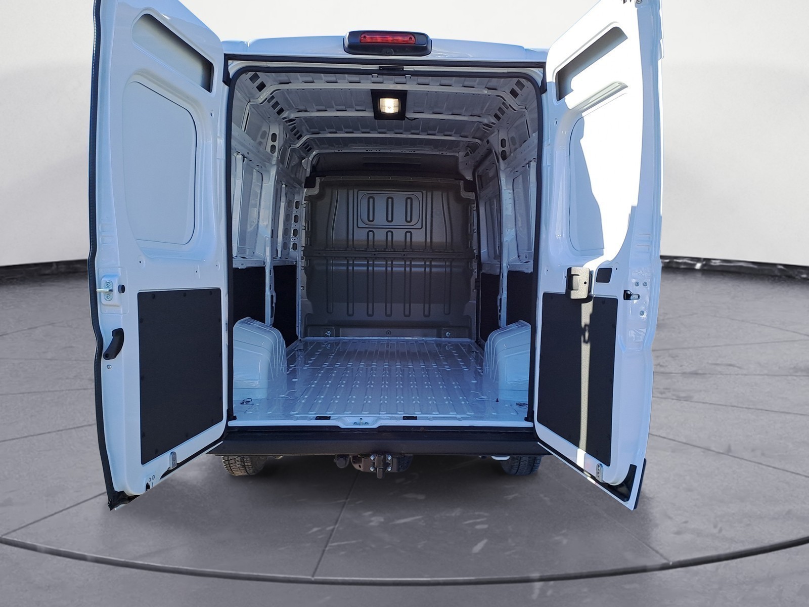 Peugeot - BOX.KW 335 L2H2 BlueHDi 180AT