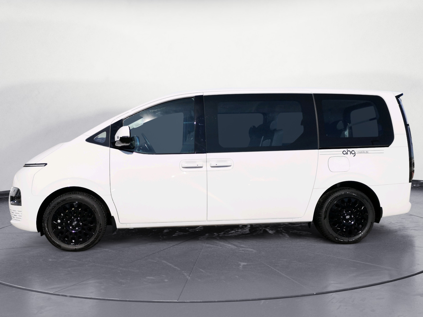 Hyundai - STARIA Hybrid 9-Sitzer HEV