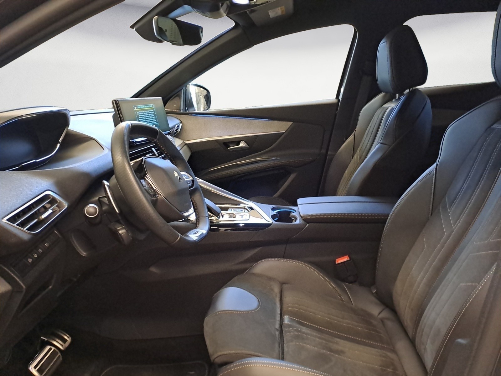 Peugeot - 3008 HYBRID 225 e-EAT8 GT Pack