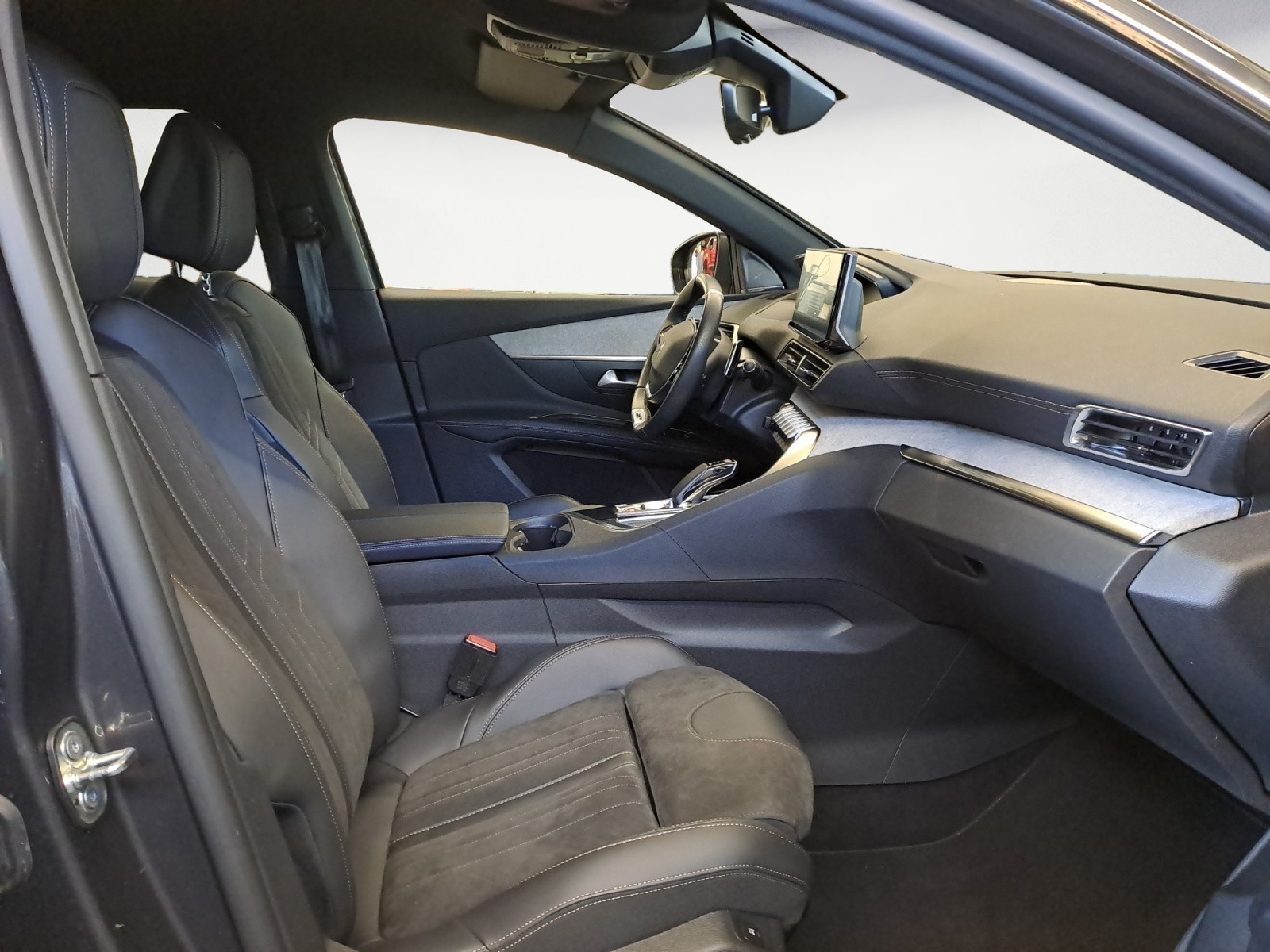 Peugeot - 3008 HYBRID 225 e-EAT8 GT Pack