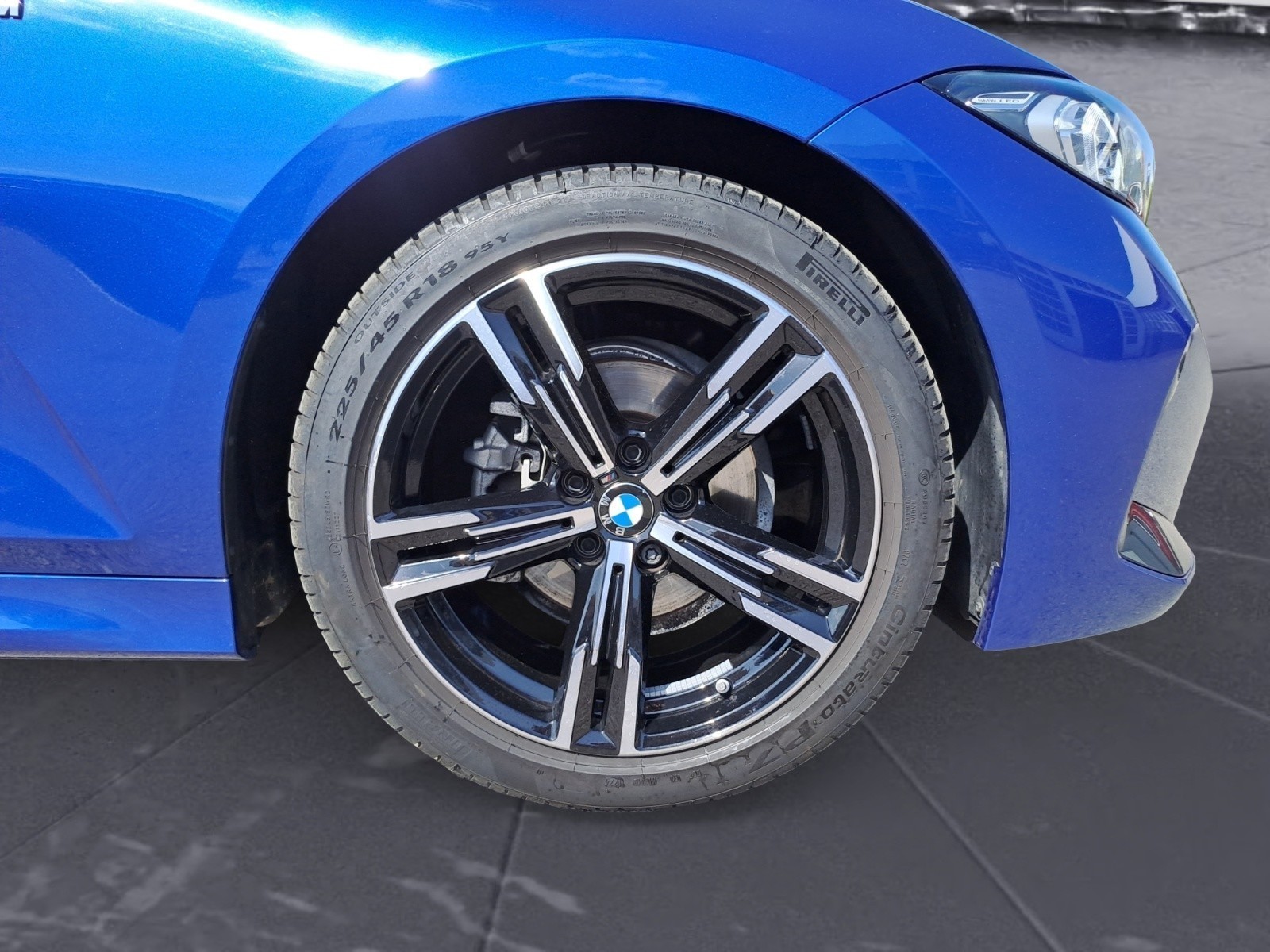 BMW - 318d Touring Auto