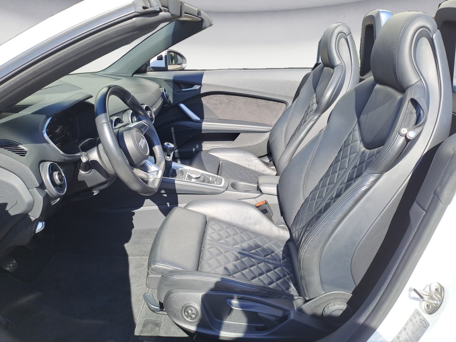 Audi - TT Roadster 2.0 TFSI