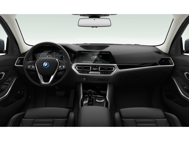 BMW - 330e Touring Sport Line Automatic