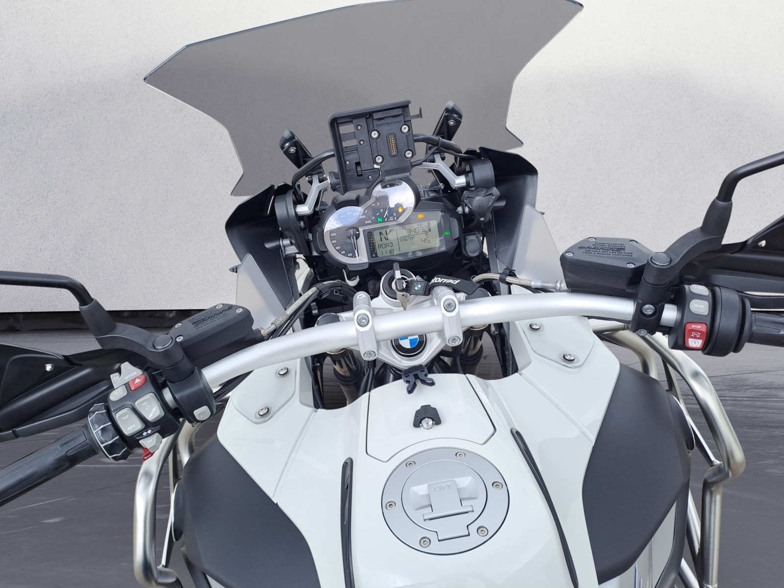 BMW Motorrad - R 1200 GS Adventure