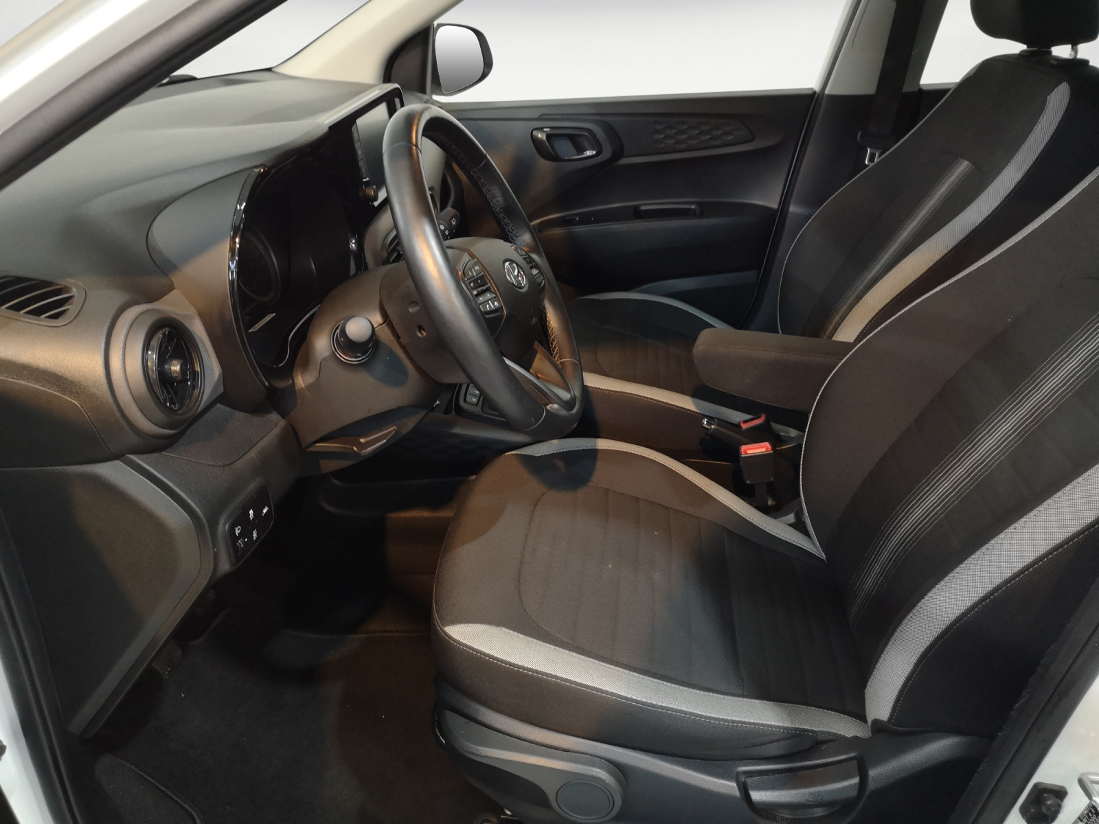 Hyundai - i10 1.0 Connect & Go