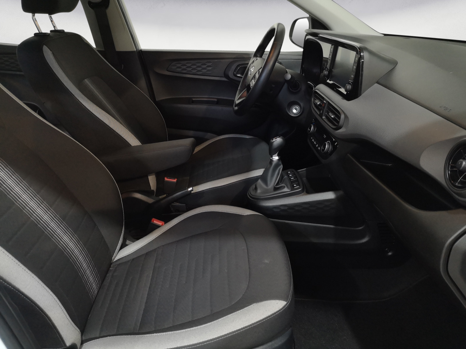 Hyundai - i10 1.0 Connect & Go