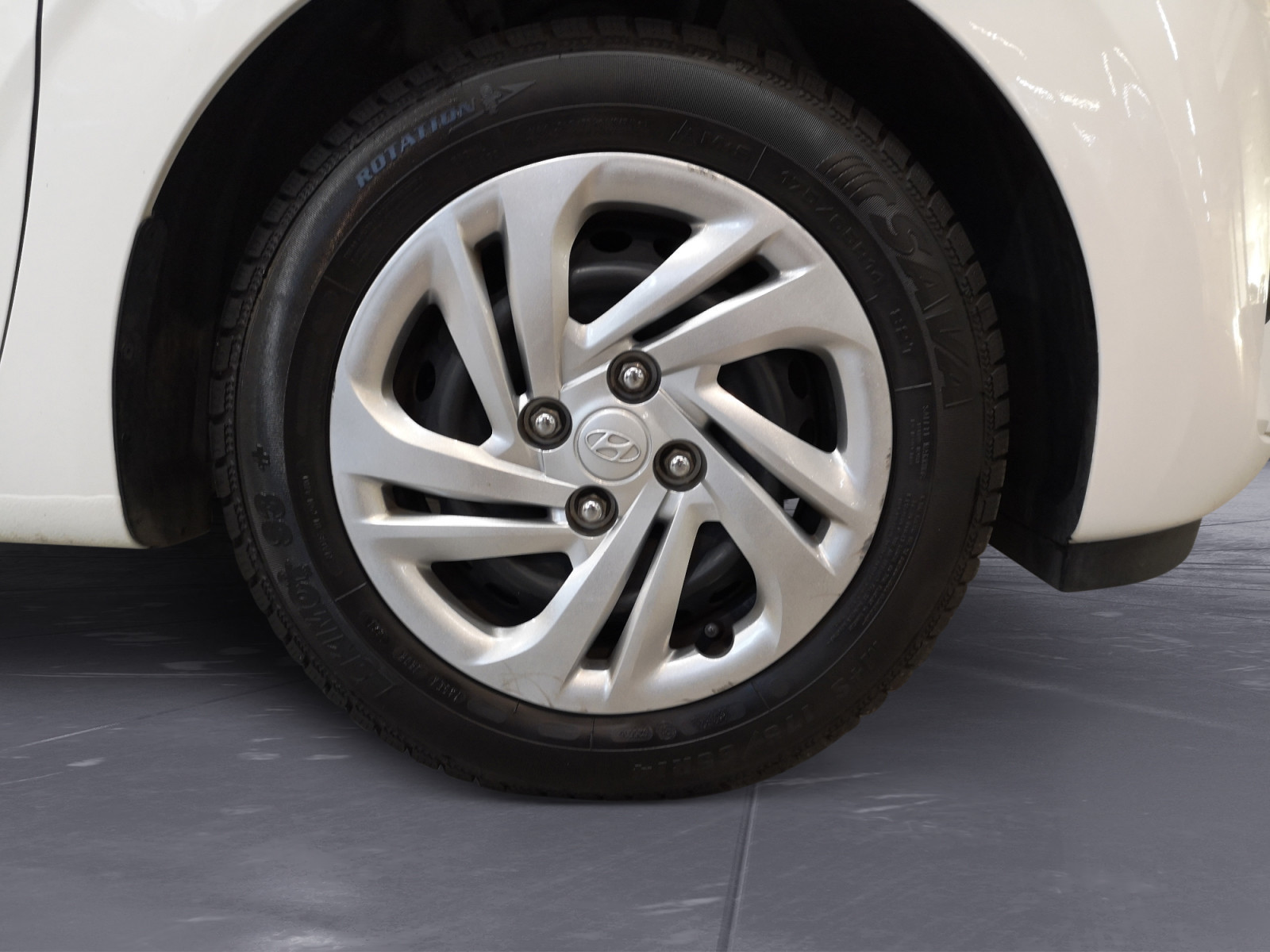 Hyundai - i10 1.0 Connect & Go