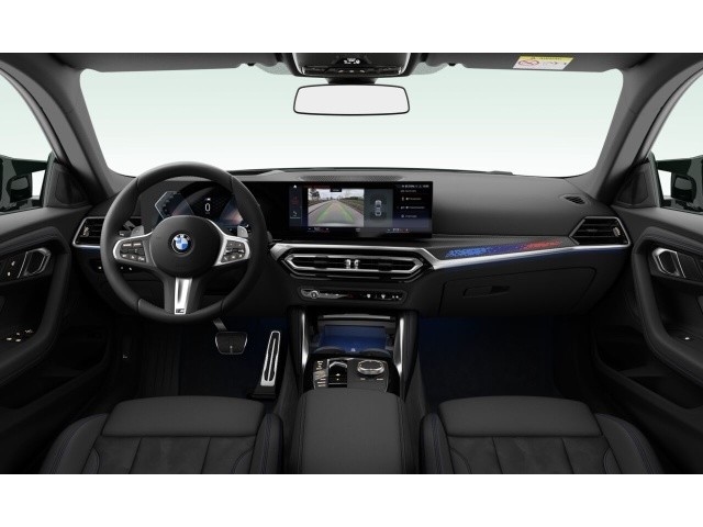 BMW - M240i Coupe