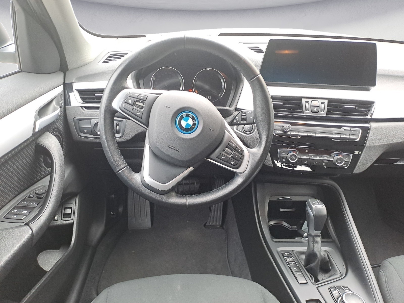BMW - X1 xDrive25e Advantage