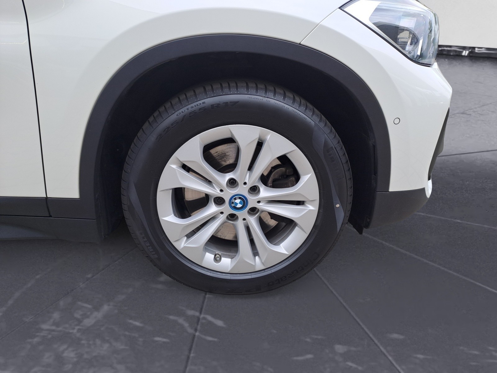 BMW - X1 xDrive25e Advantage