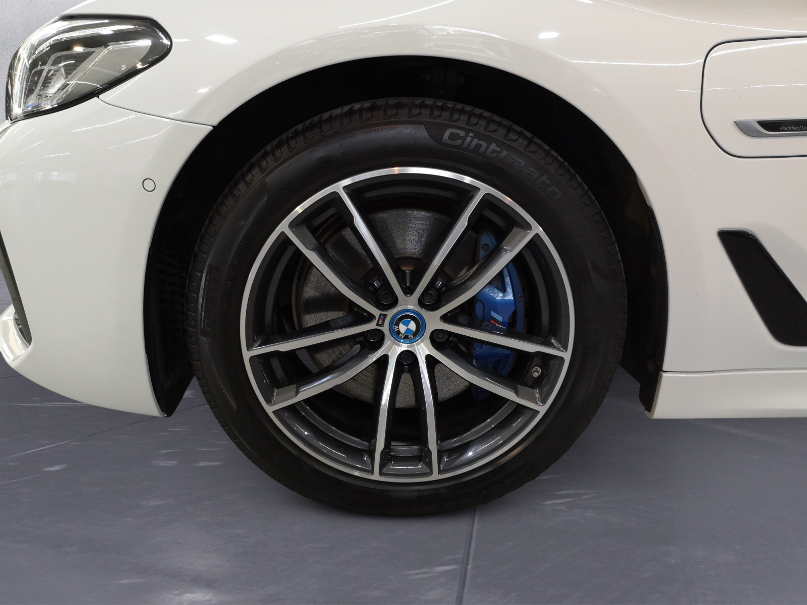 BMW - 530e xDrive Touring