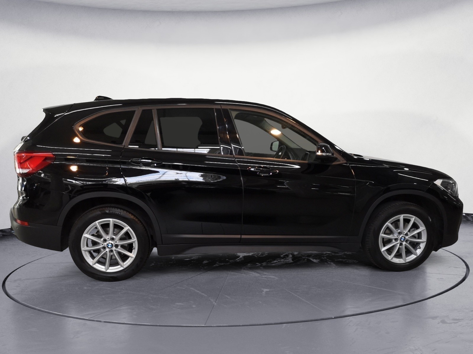 BMW - X1 sDrive18i Advantage