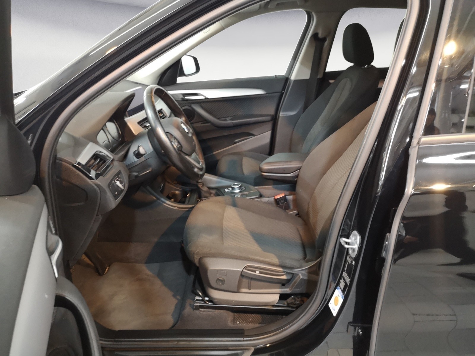 BMW - X1 sDrive18i Advantage