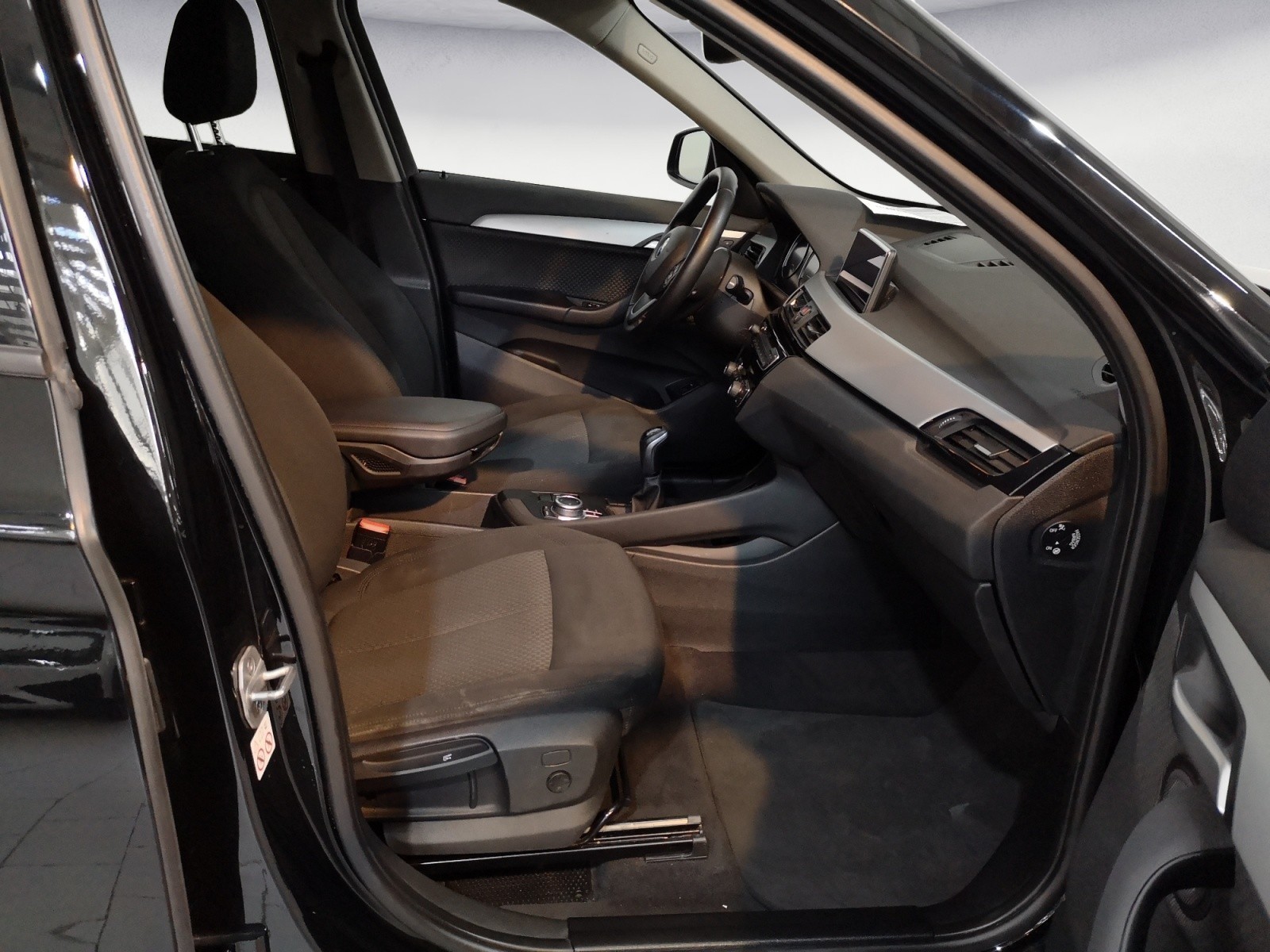BMW - X1 sDrive18i Advantage