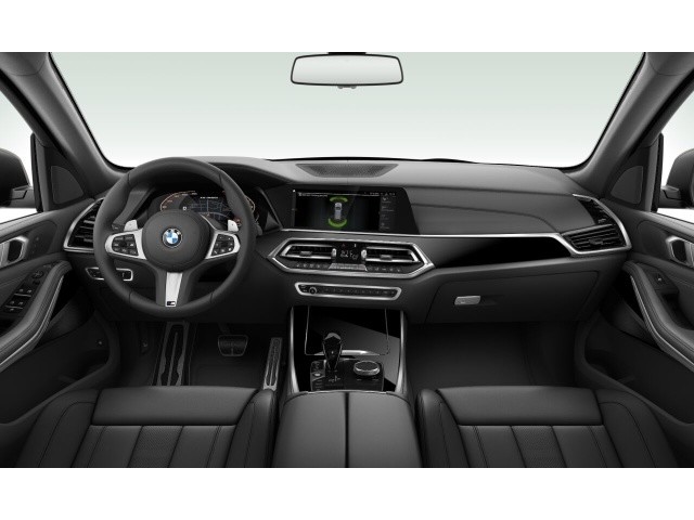 BMW - X5 M50i