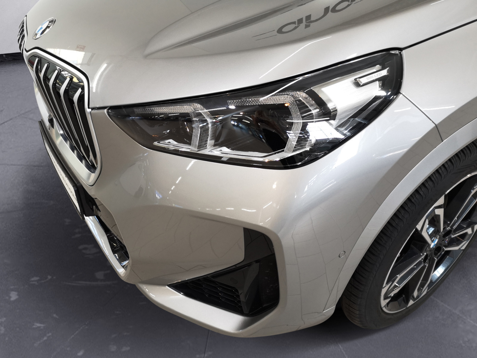 BMW - X1 xDrive23i Steptronic