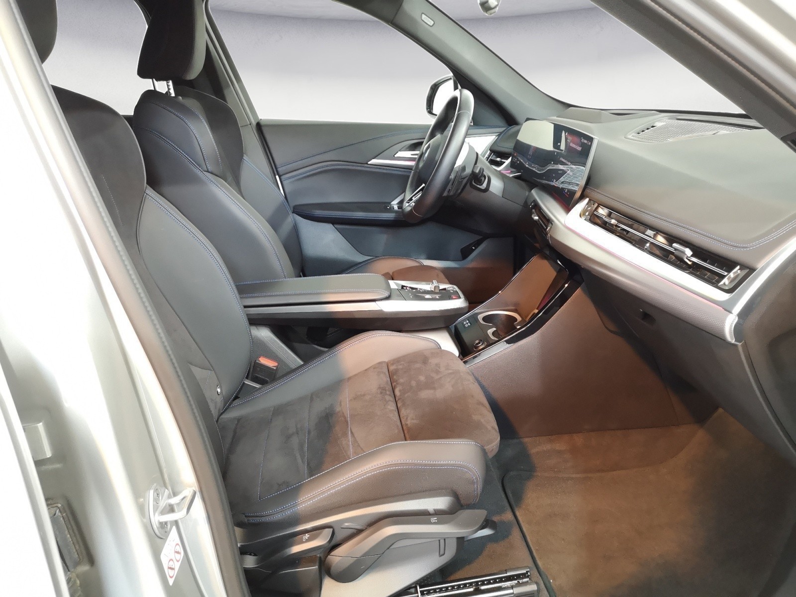BMW - X1 xDrive23i Steptronic