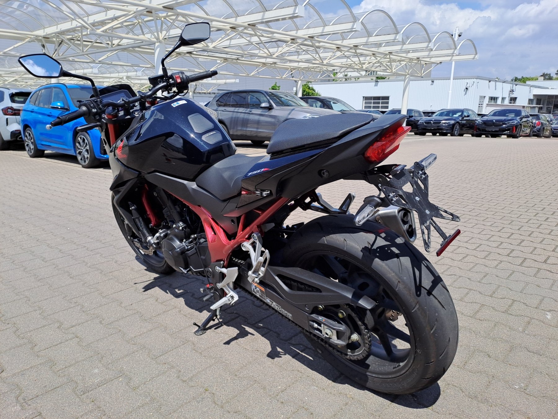Honda - CB 750 Hornet