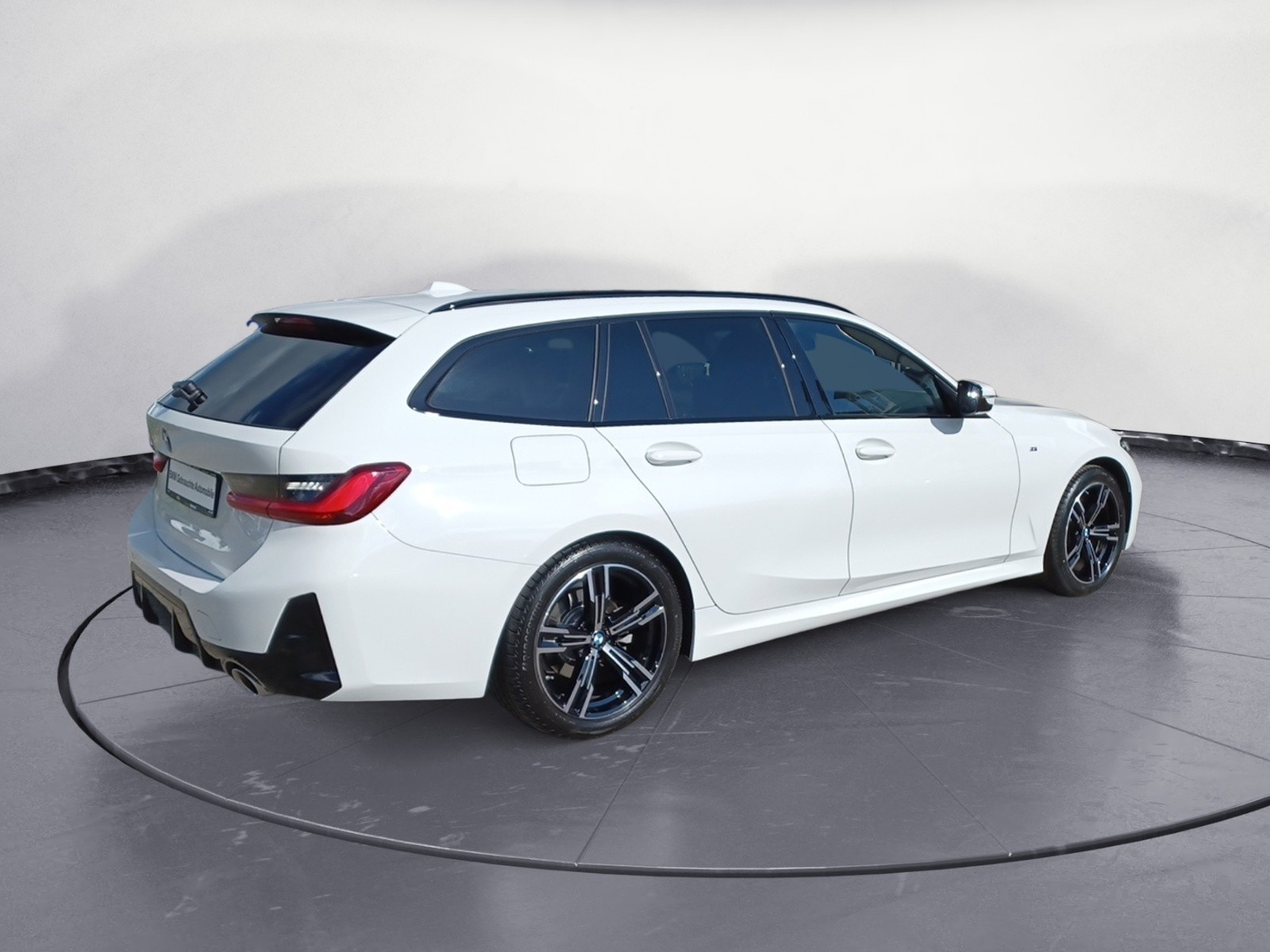BMW - 318i Touring Auto