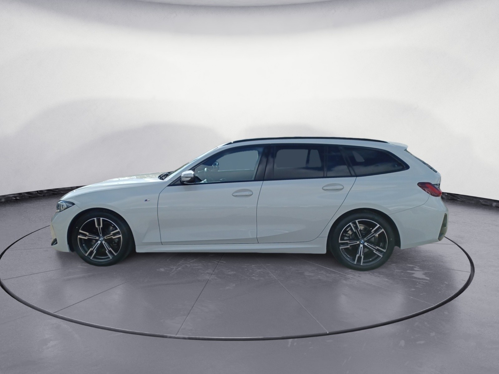 BMW - 318i Touring Auto