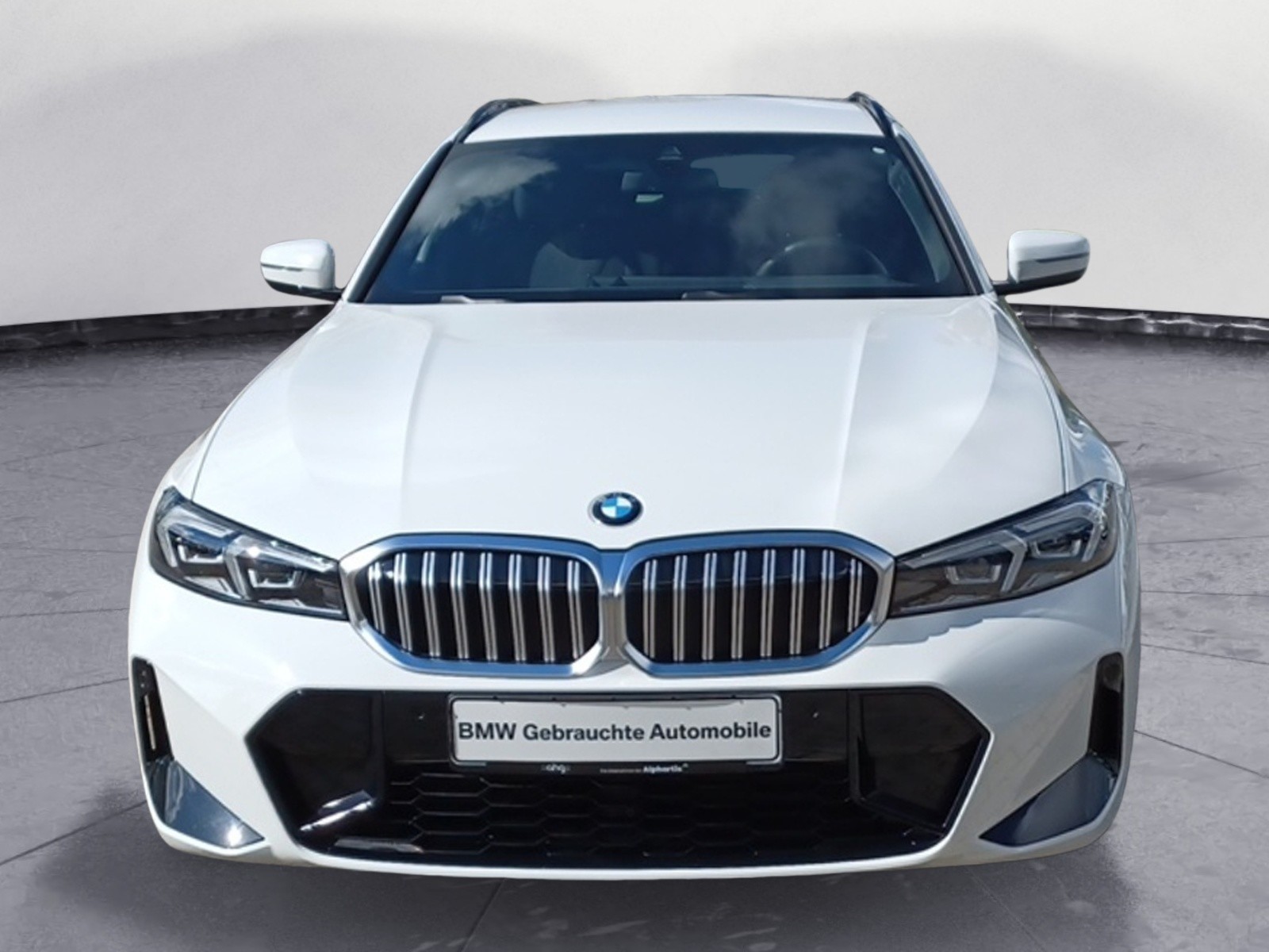 BMW - 318i Touring Auto