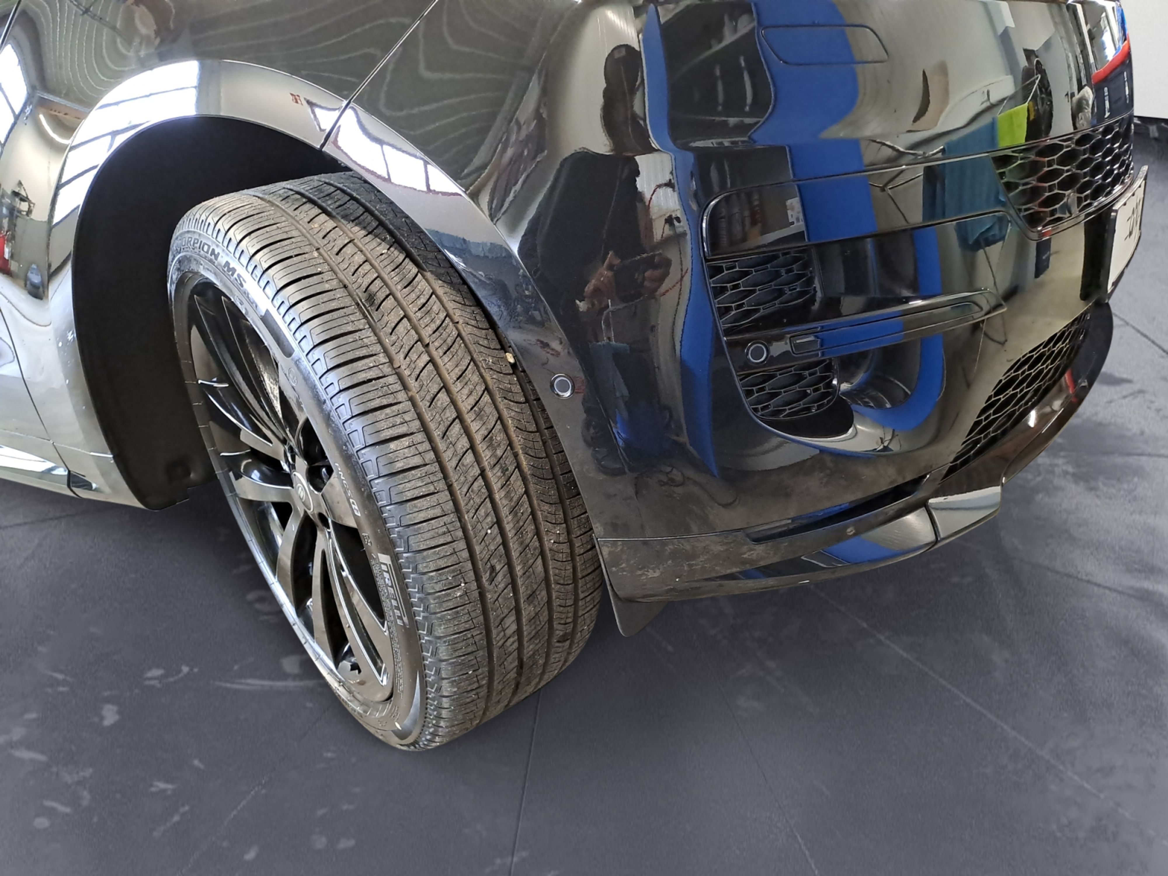 Land Rover - Range Rover Sport P460e Dynamic SE