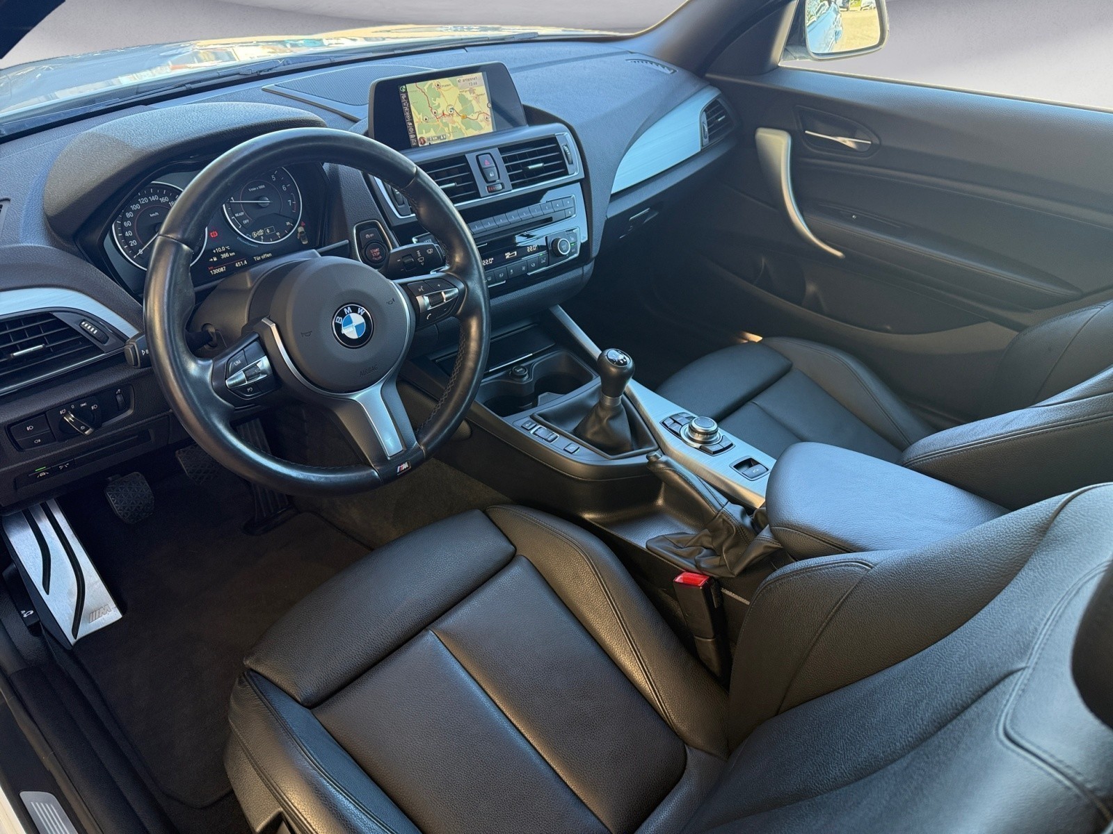 BMW - 218i Cabrio M Sport