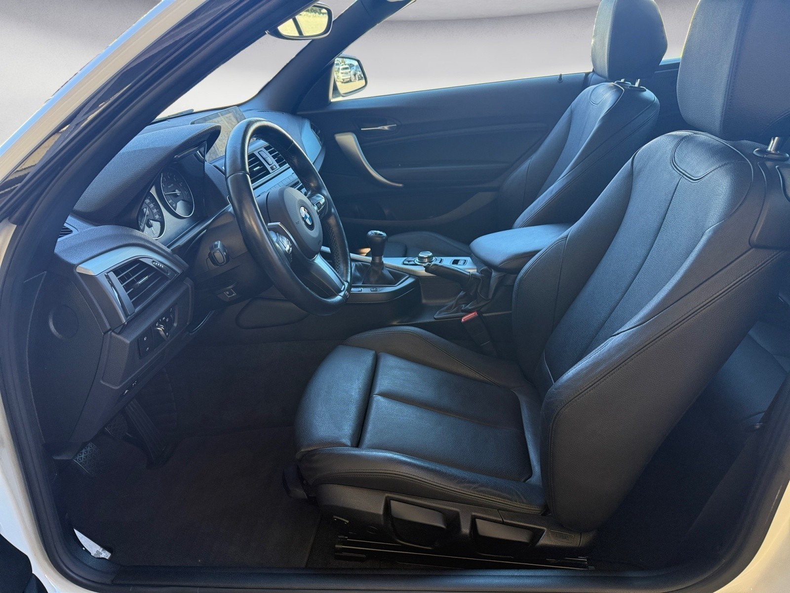 BMW - 218i Cabrio M Sport