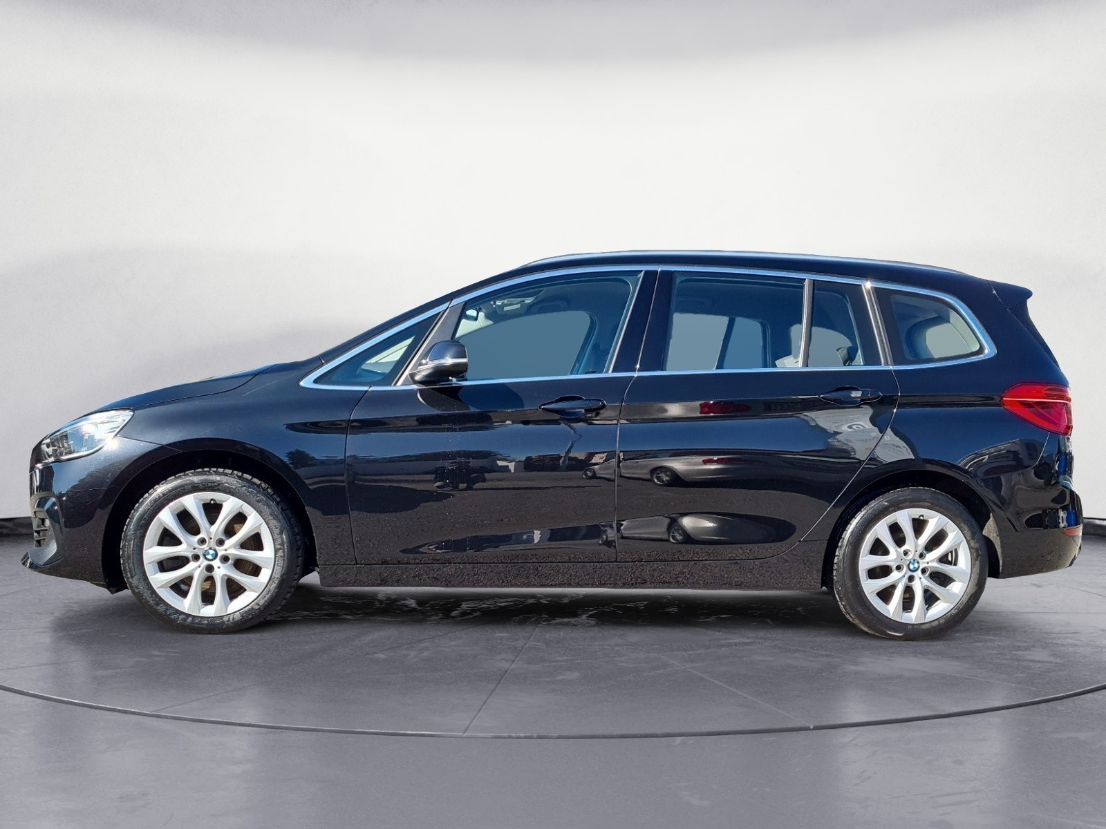 BMW - 218d Gran Tourer Advantage