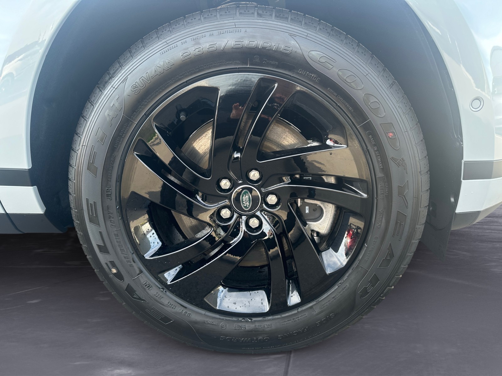 Land Rover - Range Rover Evoque P270e S