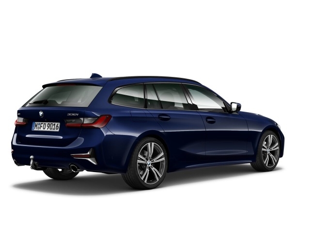 BMW - 330i xDrive Touring Luxury Line Auto.