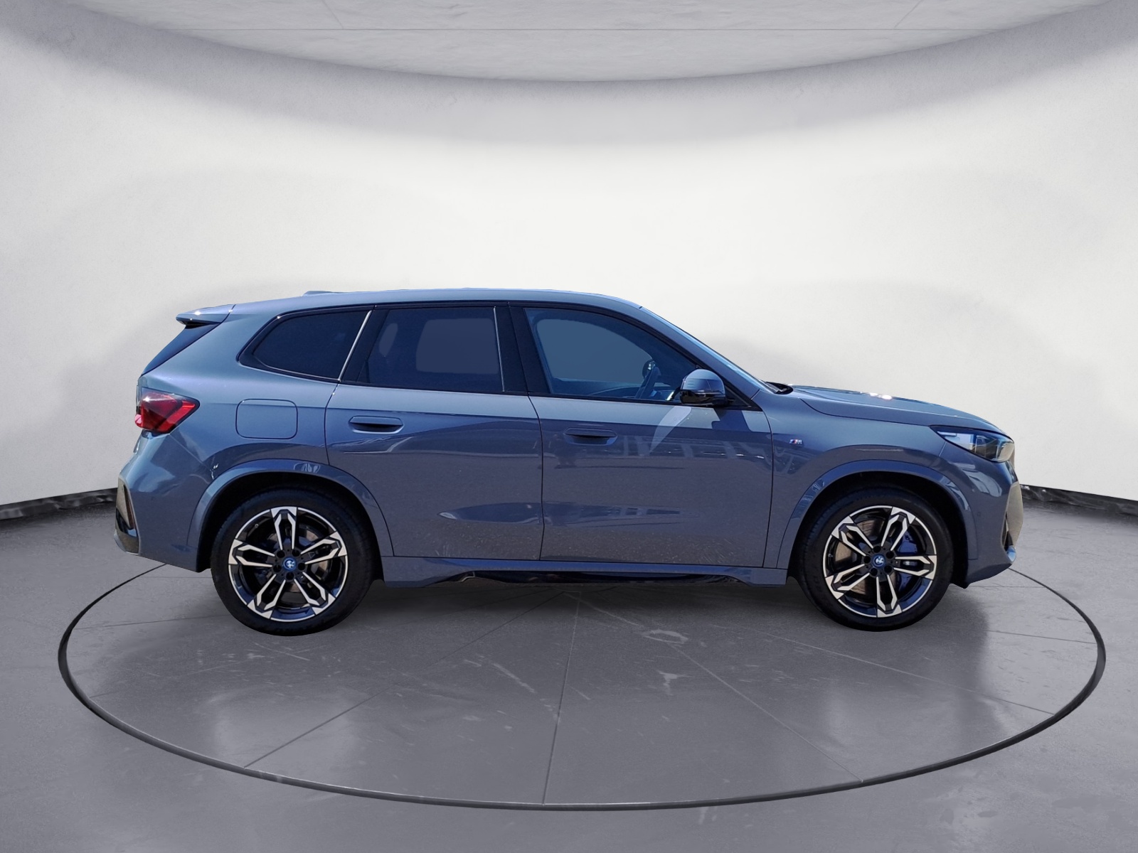 BMW - iX1 xDrive30