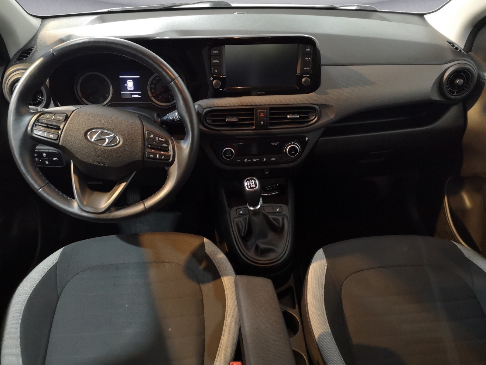 Hyundai - i10 1.0 Connect & Go