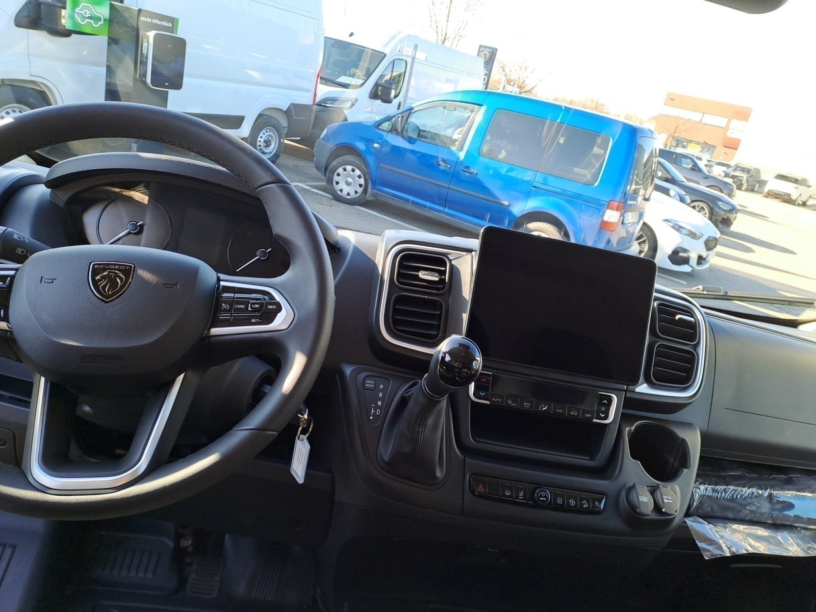 Peugeot - BOX.KW 335 L2H2 BlueHDi 180AT