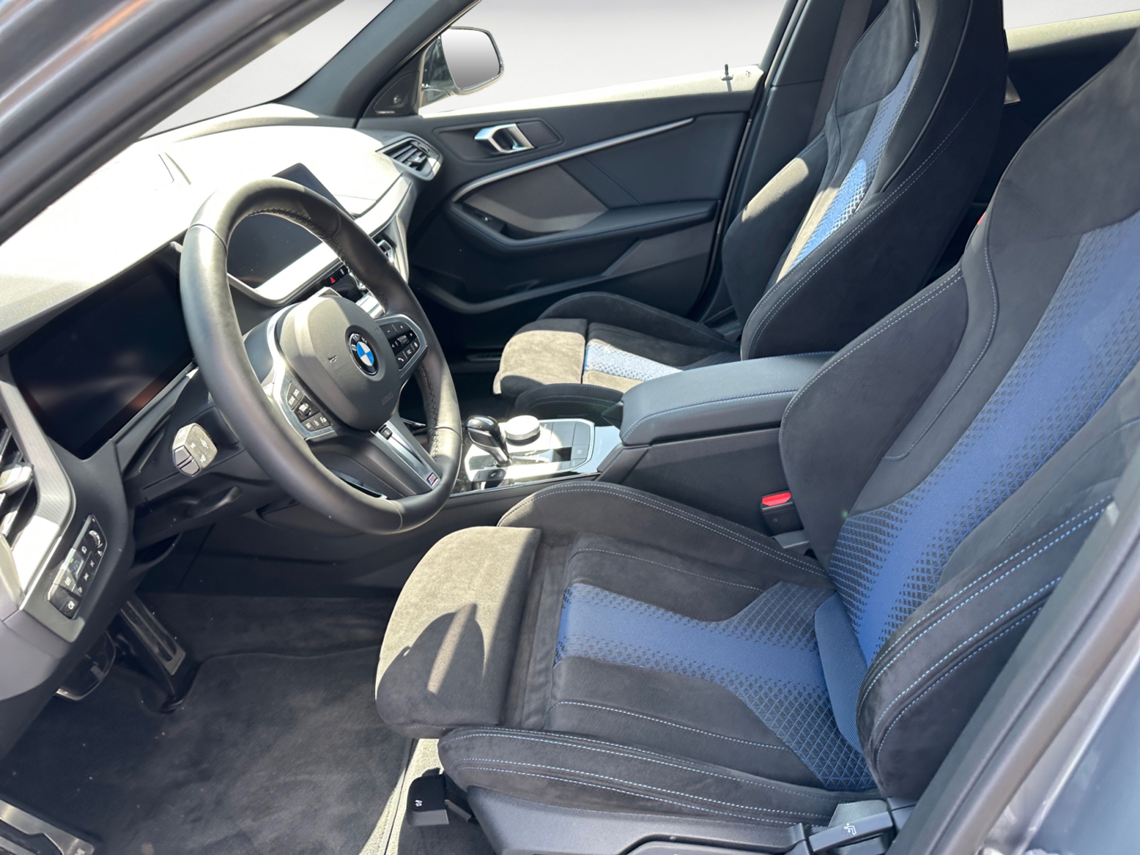 BMW - M135i xDrive