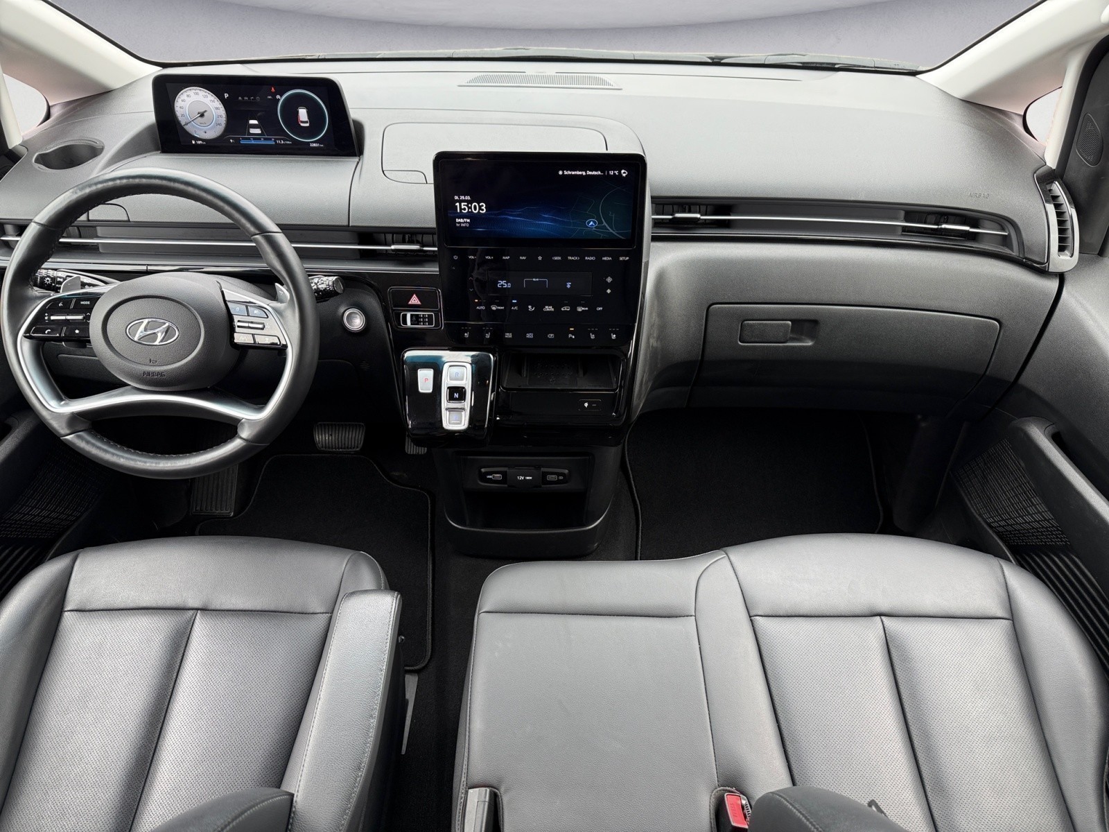 Hyundai - Staria 2.2 CRDi 2WD Trend