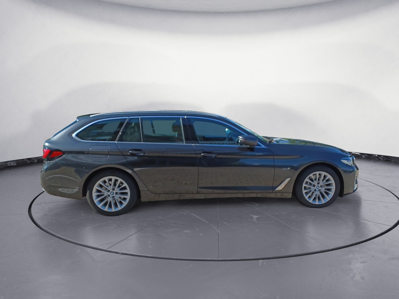 BMW - 530e xDrive Touring