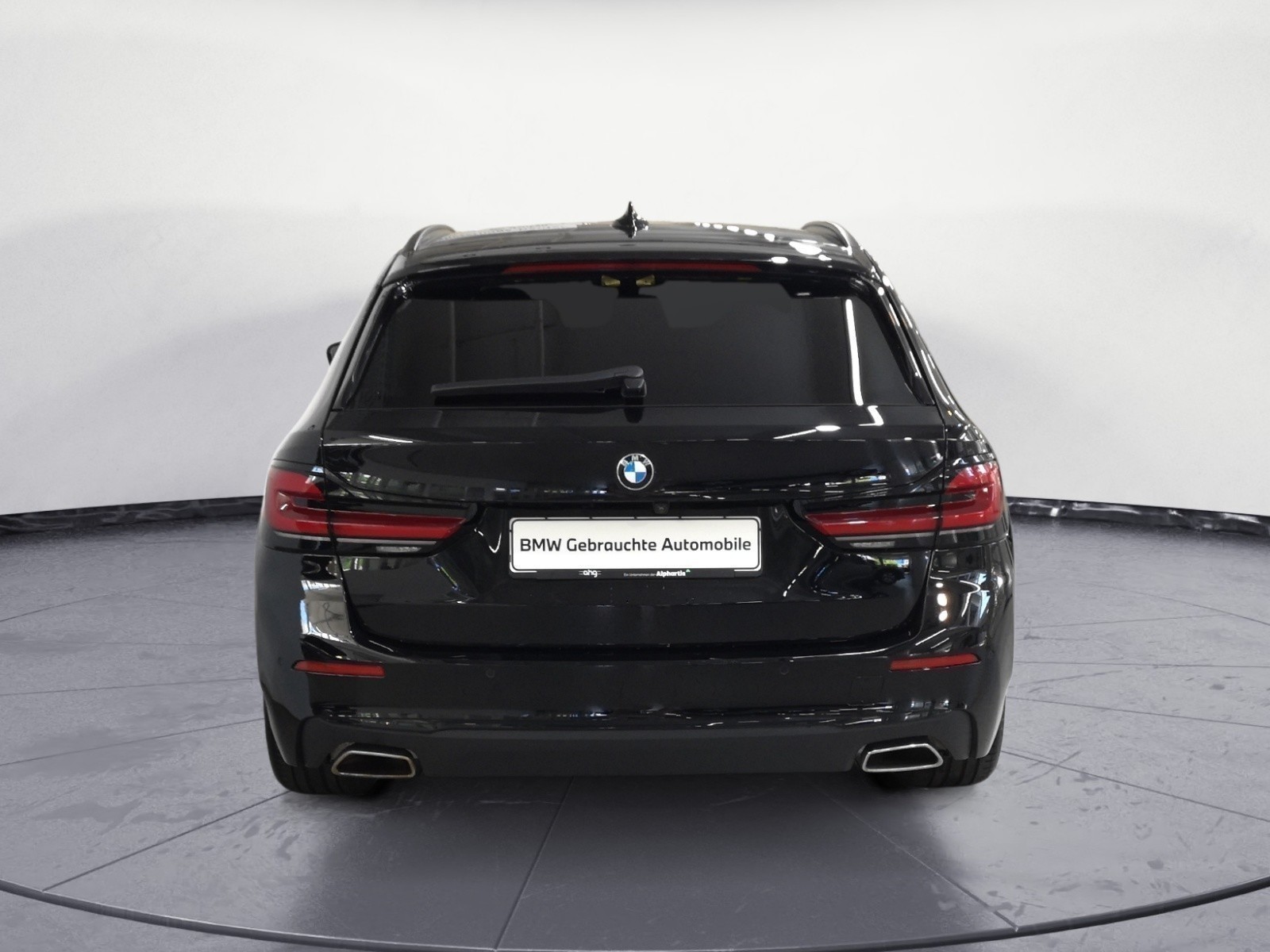 BMW - 540i xDrive Touring