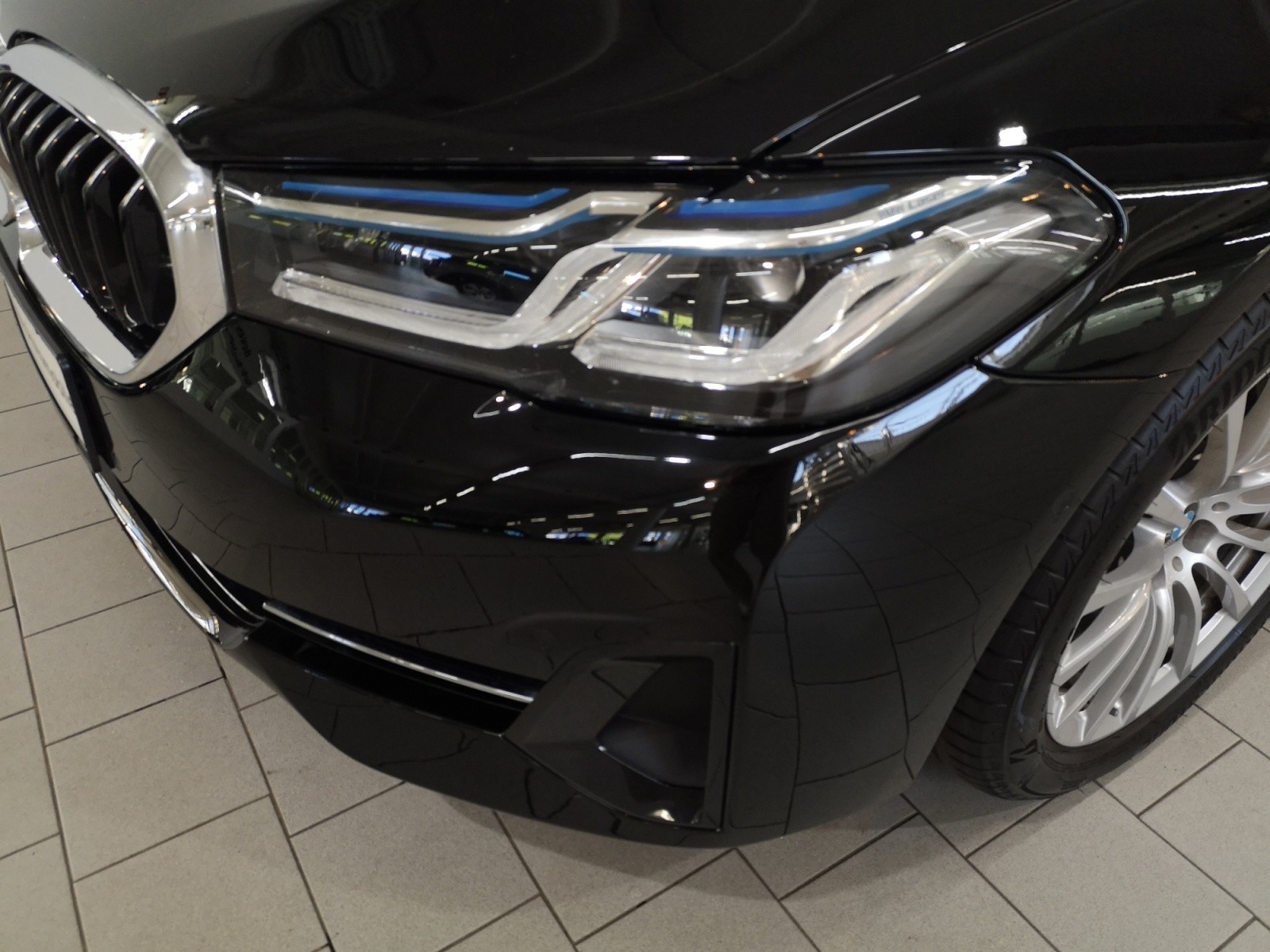 BMW - 540i xDrive Touring
