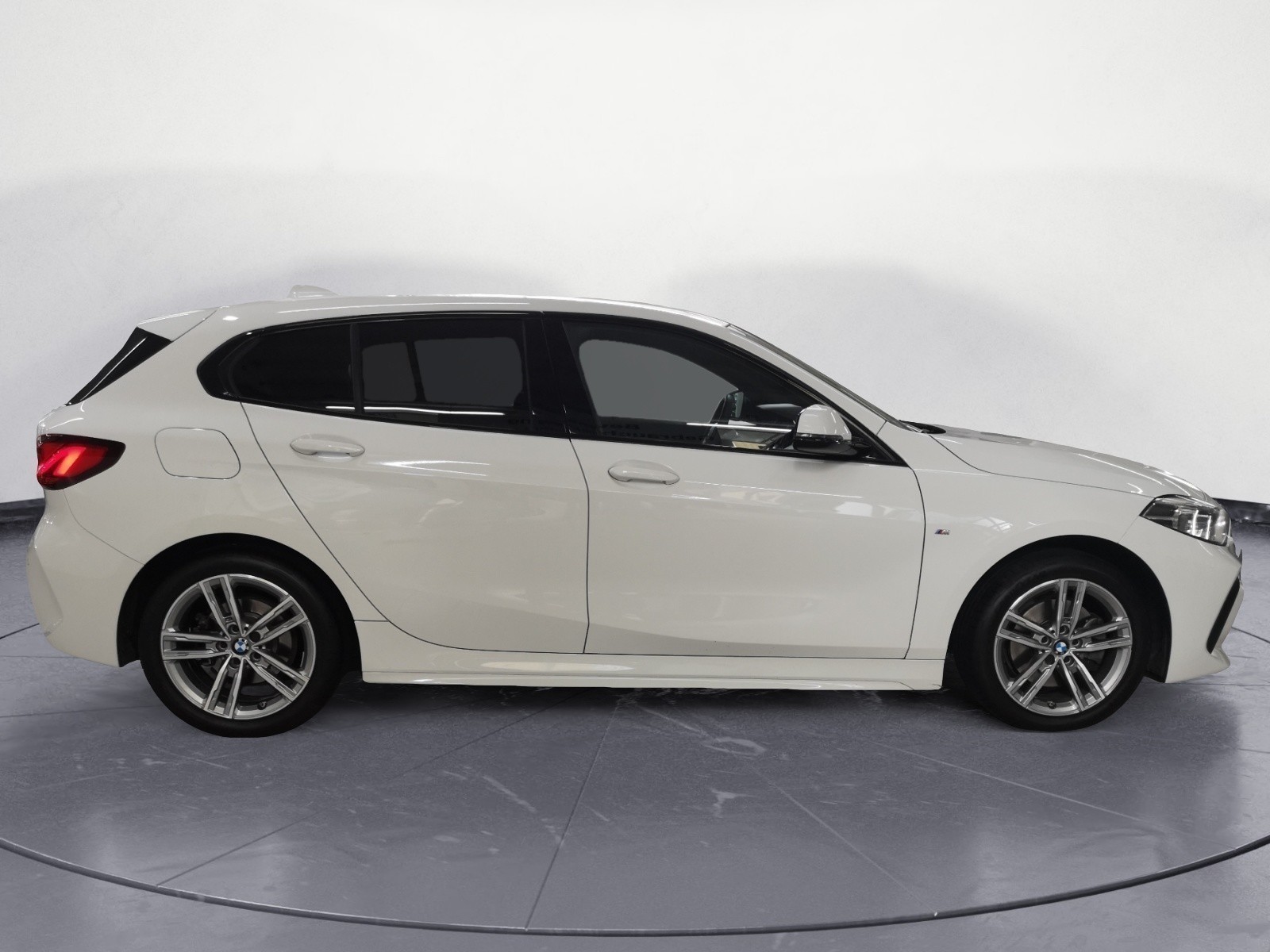 BMW - 118i M Sport