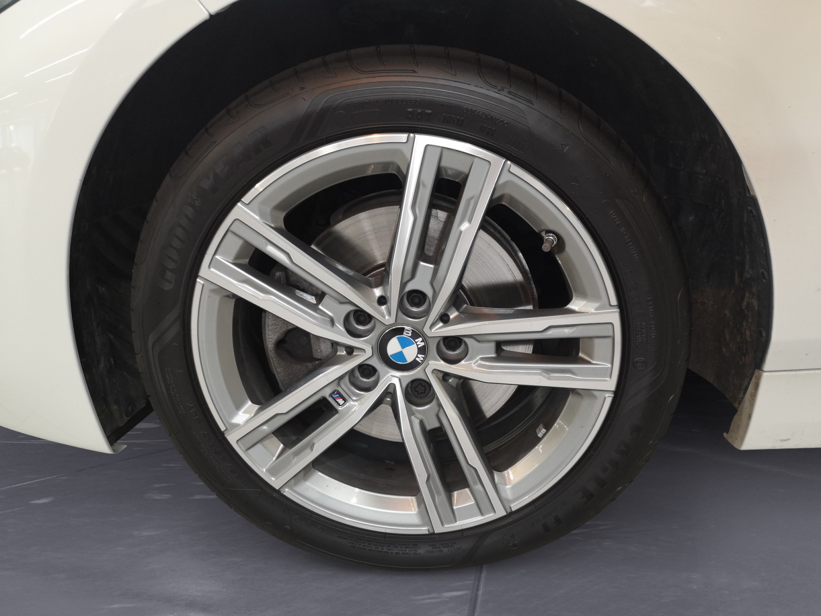 BMW - 118i M Sport