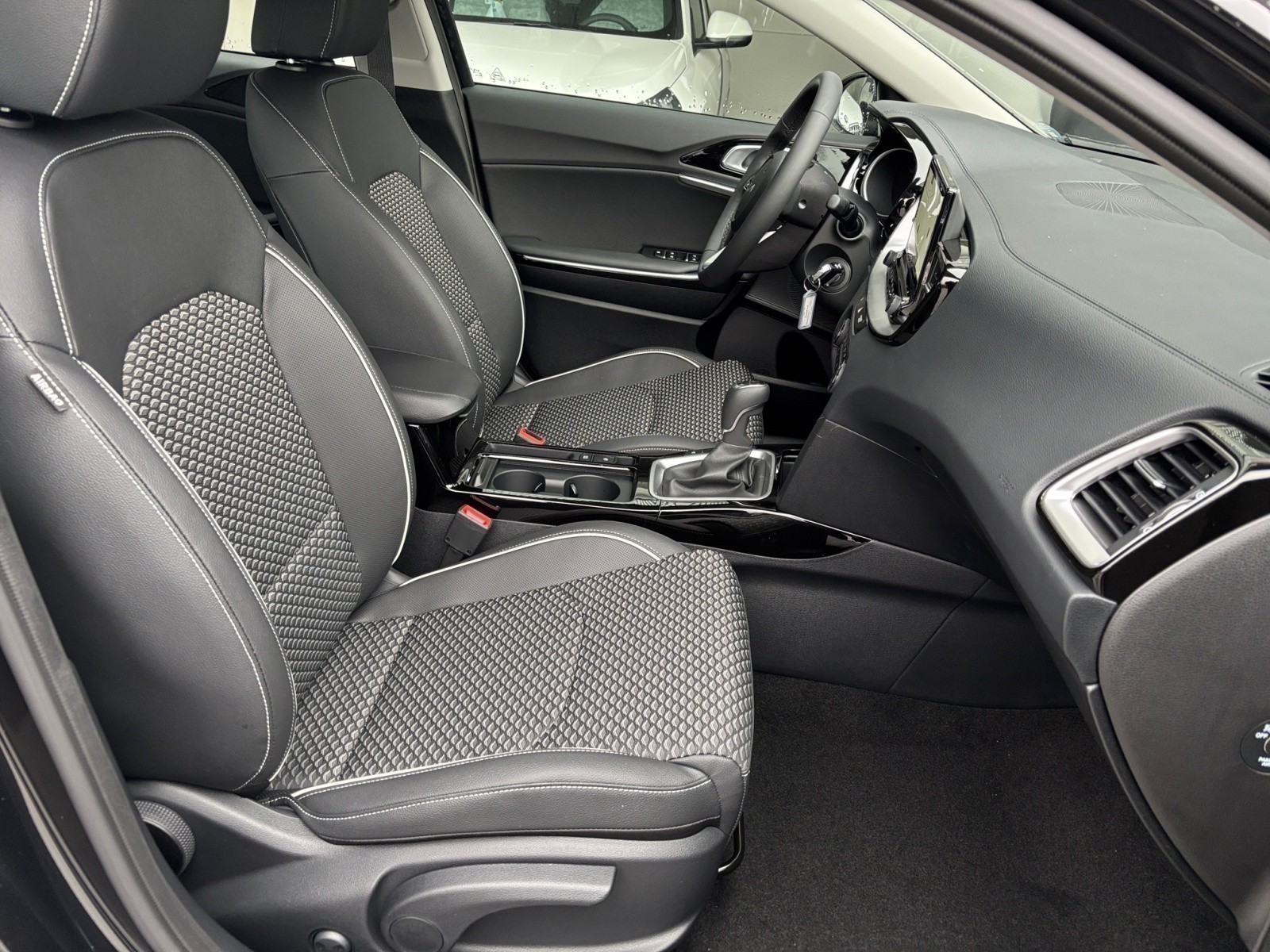 Kia - XCeed 1.0 T-GDI Vision