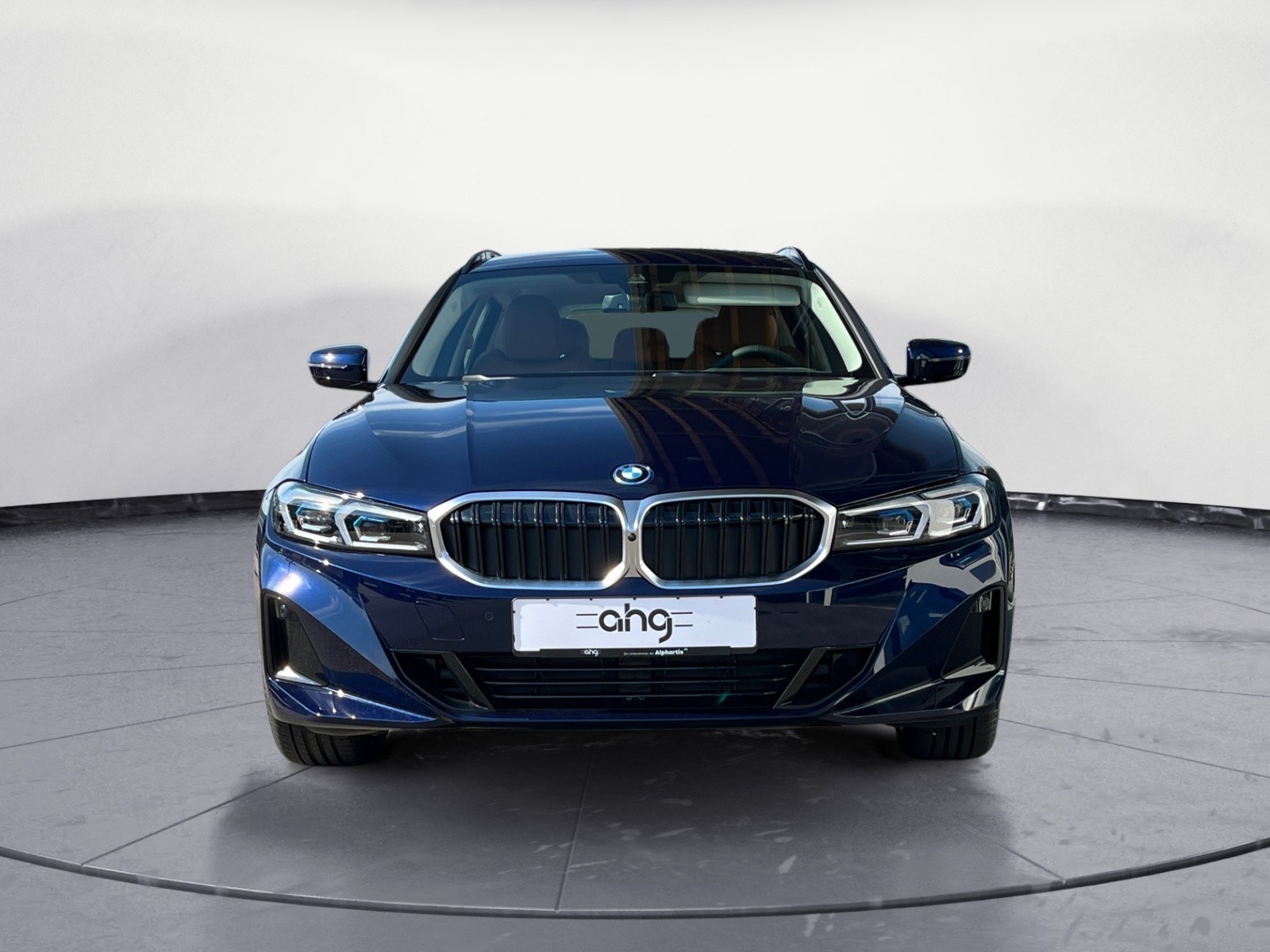 BMW - 330e Touring Automatic