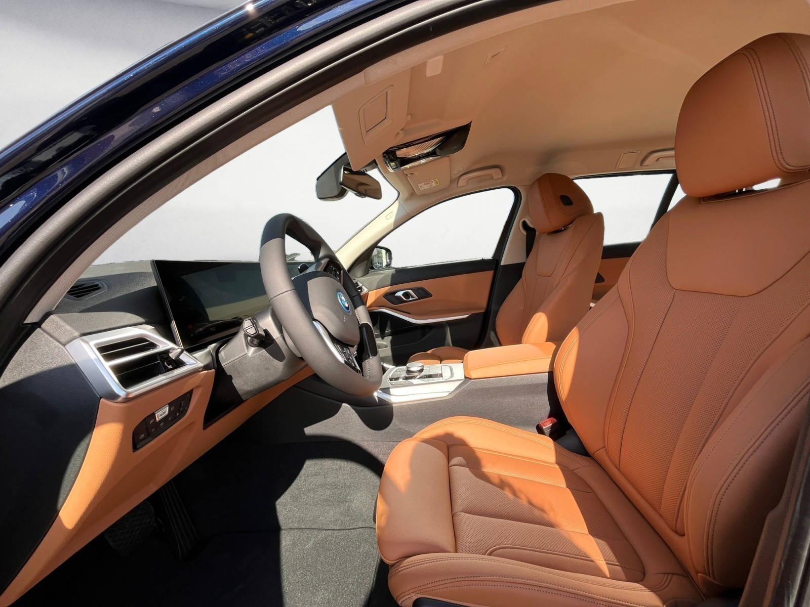 BMW - 330e Touring Automatic